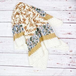 Hand Knit Vintage Lap Afghan Multi Color 45”x45”‎